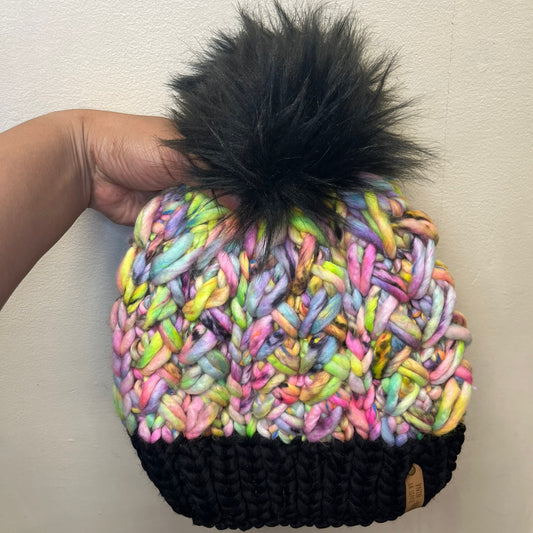 Karma Chameleon & Black Luxury Suspire Beanie