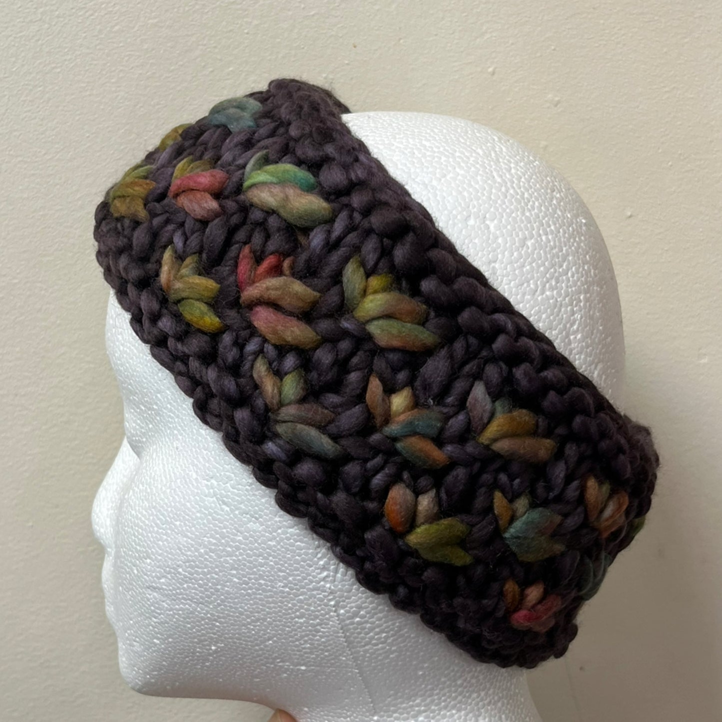 Pearl 10 & Green Luxury Lotus Flower Ear Warmer